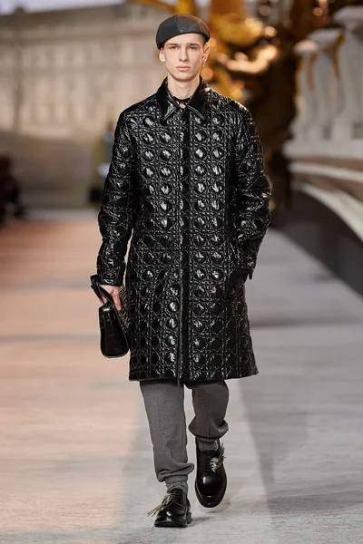 Look 6